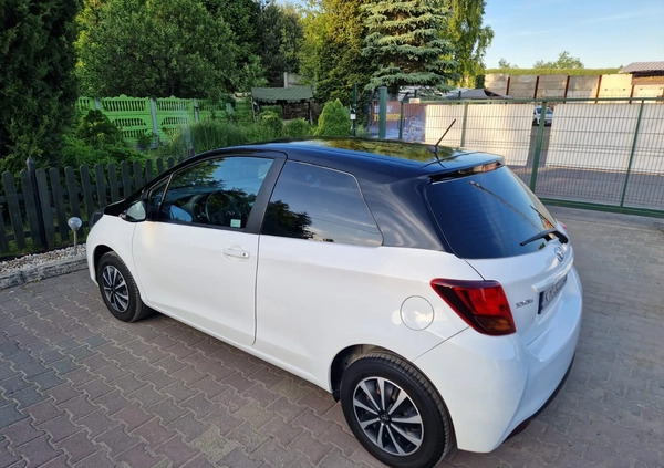 Toyota Yaris cena 24999 przebieg: 169000, rok produkcji 2015 z Olkusz małe 137